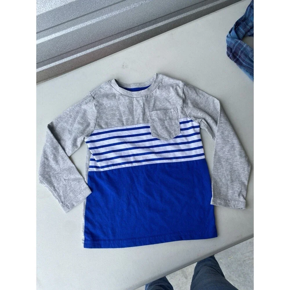 Unbranded this piece